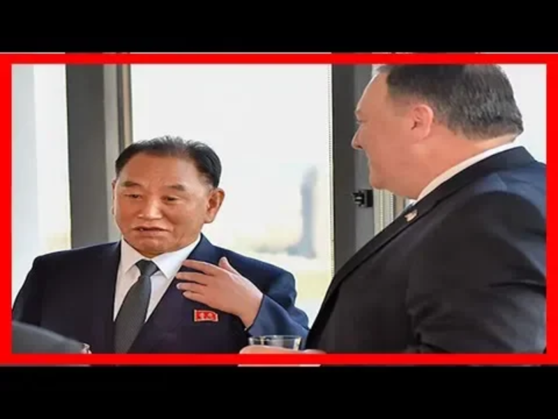 美國國務卿蓬佩奧（Mike Pompeo，右）與北韓領導人金正恩的左右手金英哲（左）之間的工作會談11月突然取消後，雙方迄今尚未重新安排會面的時間。   圖：翻攝自Youtube