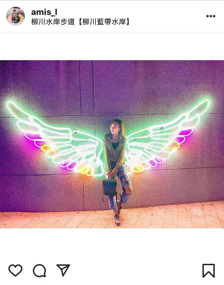 柳川旁的翅膀裝置藝術，近期成為ig上熱的打卡景點。   圖：翻攝自instagram amis_l／開放權限