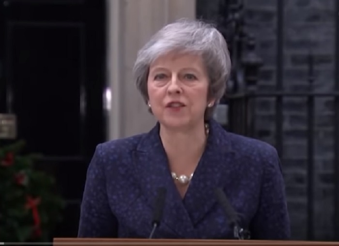 英國首相梅伊最快可能會在明（24）日宣布辭職。   圖：翻攝YouTube