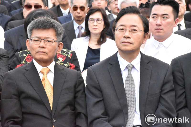 楊秋興(左)25日出席韓國瑜的就職典禮。(資料畫面)   圖：孫家銘／攝