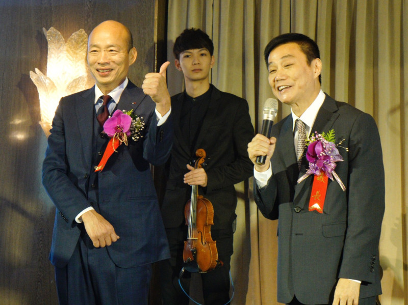 高雄市長韓國瑜與高雄市議會議長許崑源。   圖：張良一/攝(資料照)