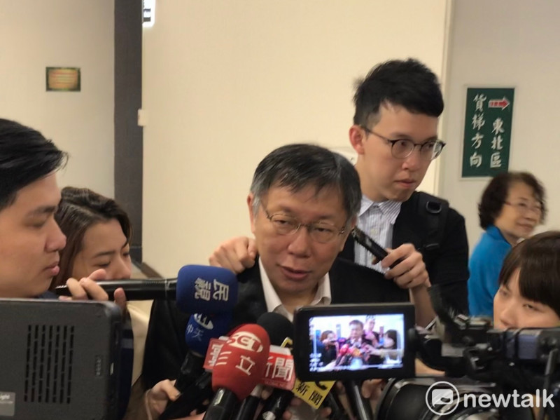 台北市長柯文哲今日上午接受媒體堵訪。   圖 : 周煊惠 / 攝