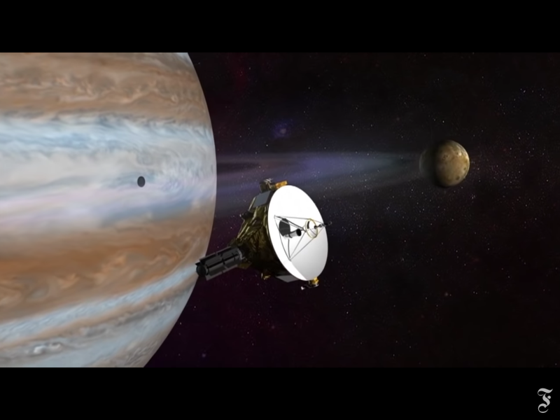 新視野號2006年升空，2015年完成飛掠冥王星的主要任務，傳回史上最清晰的冥王星影像，當時科學家們決定以這艘探測船對「終極遠境」進行研究。   圖：翻攝自Youtube