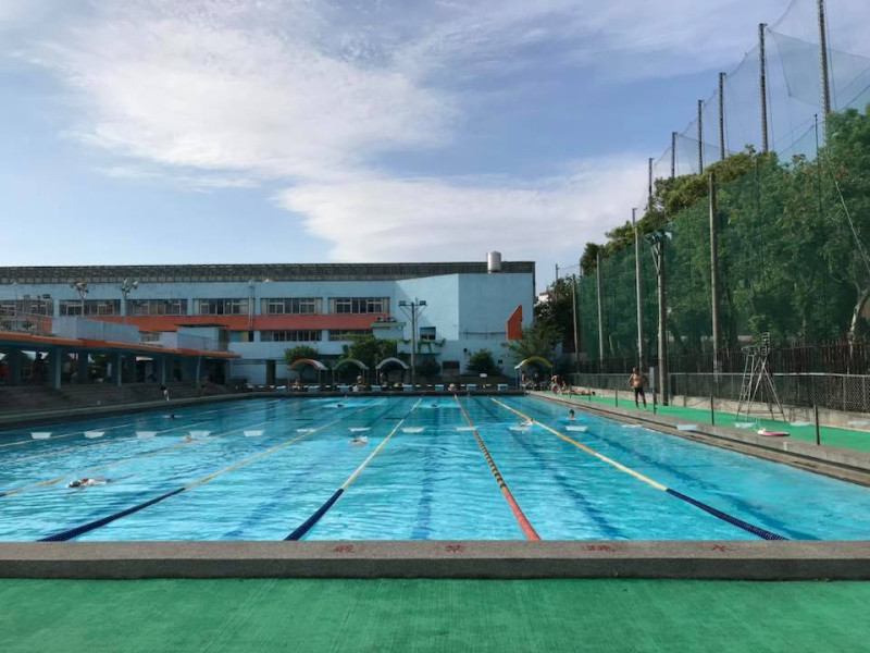 位於台北市萬華區的青年公園附設游泳池。   圖：翻攝青年公園臉書