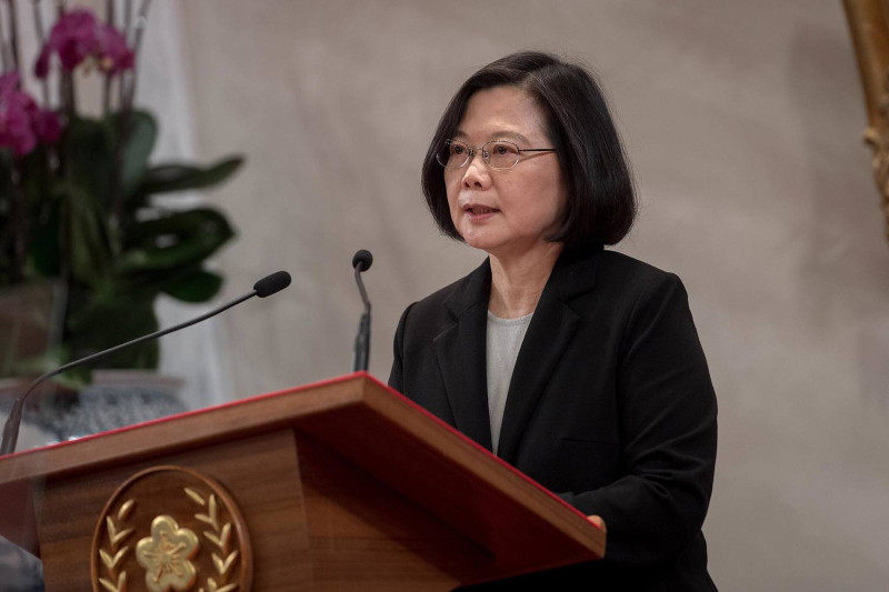 總統蔡英文在新年談話中發表的「分享經濟紅利」，對此行政院發言人表示本週將會討論更明確的定案。   圖：翻攝蔡英文 Tsai Ing-wen臉書。