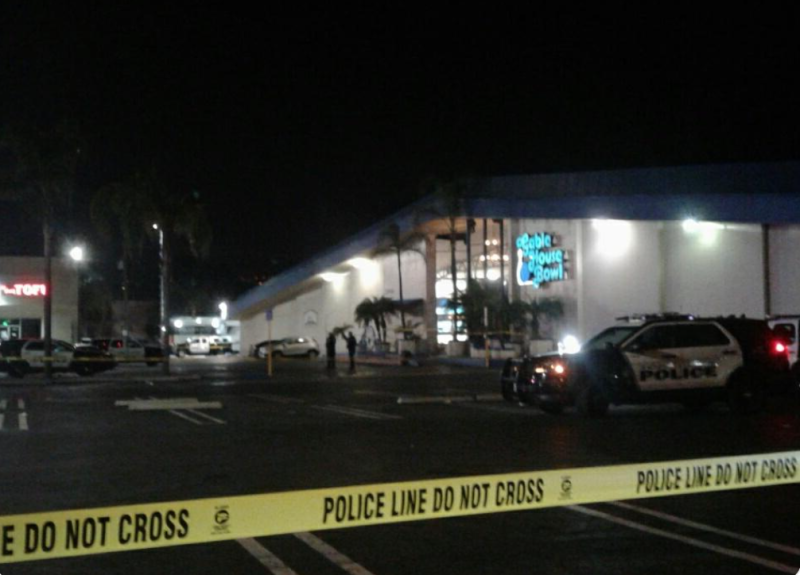 美國加州托蘭斯的一家保齡球館發生槍擊案。   圖：取自 @aphchristina /推特