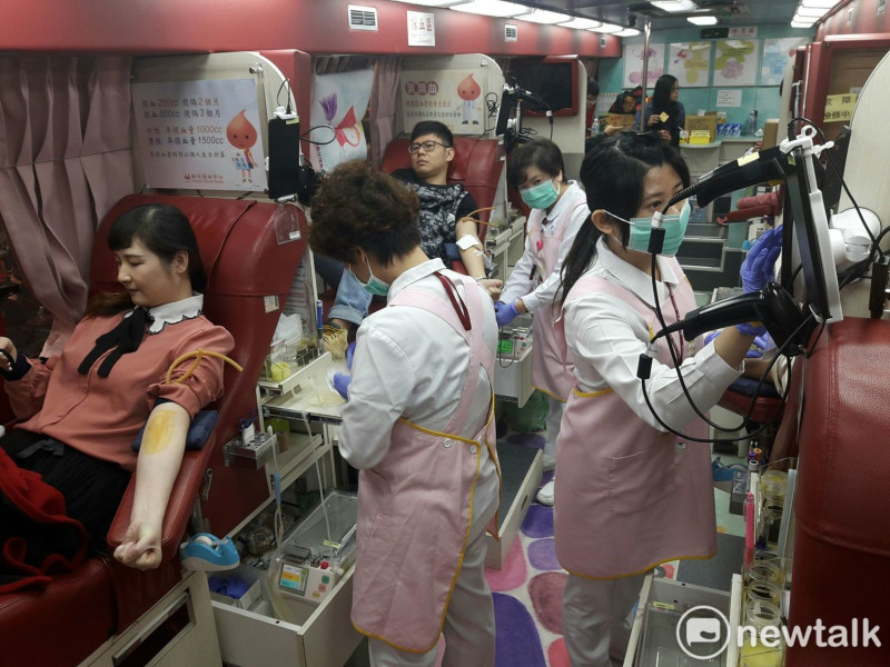 截至今（10）日上午台北地區血液庫存已不足5天，其中A型血更只剩3.8天用量，民眾可趁著颱風過後的週末假期捐血。   圖：林昀真/攝 (資料照片)