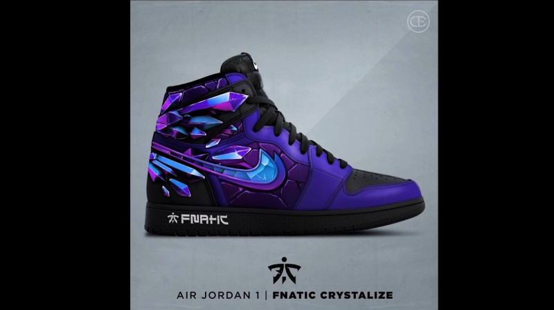 昨（13）日歐洲勁旅Fnatic（FNC）官方推特曬出了與Air Jordan推出的聯名球鞋   圖：翻攝自 FNATIC 官方推特