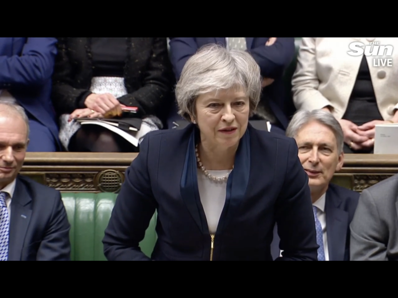 梅伊（Theresa May）雖在最後一刻向國會請命，呼籲議員讓她達成的脫歐協議過關，卻徒勞無功，只能眼睜睜看著她的脫歐協議被否決，並讓英國政府面臨95年來在國會最大挫敗。。   圖：翻攝自Youtube