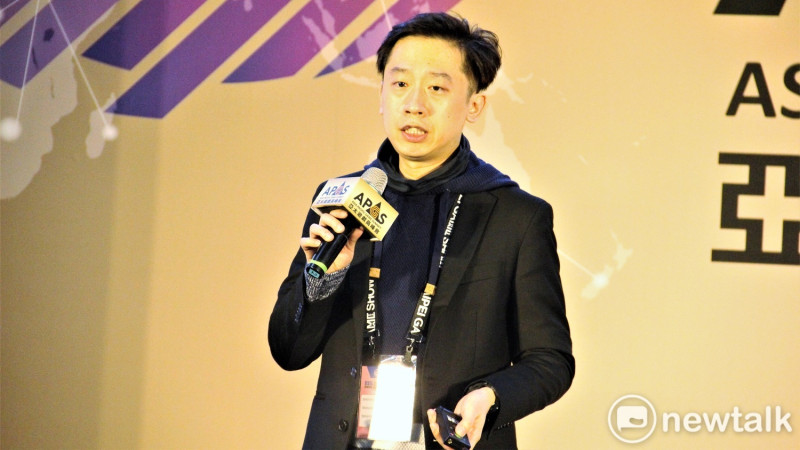 TESL總監林佑良在APGS亞太遊戲高峰會中分享他對台灣電競產業的想法。   圖：簡育詮/攝