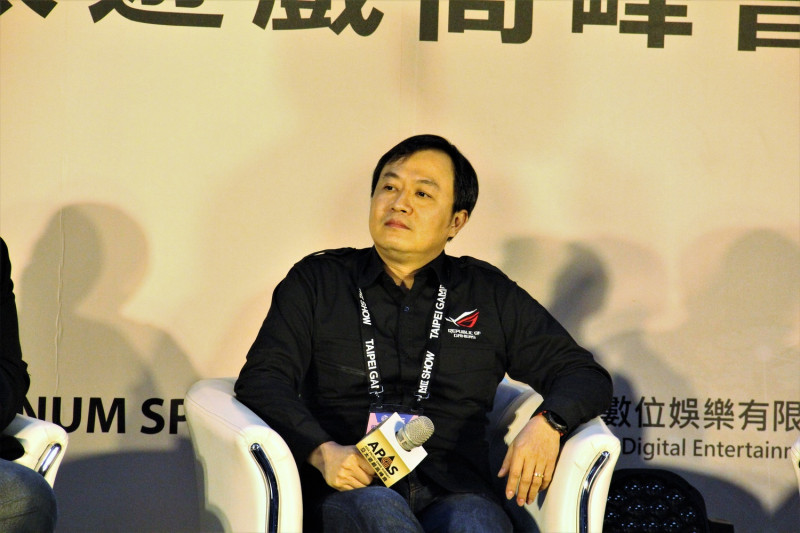 華碩業務副總廖逸翔表示去年華碩ROG玩家共和國業績成長超過40%。