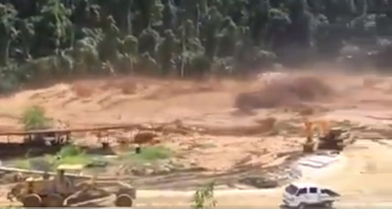巴西淡水河谷礦產公司的豆礦場六號水壩潰決，消防隊已證實約200人失蹤。   圖/翻攝自推特