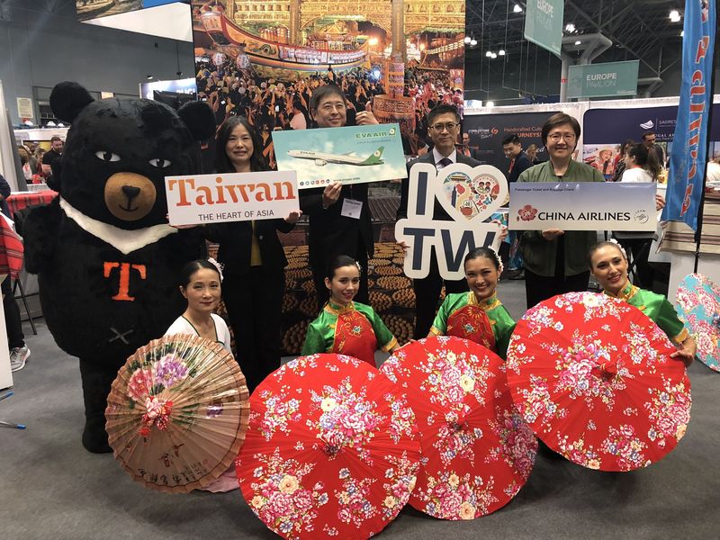 交通部觀光局力推「2019小鎮漫遊年」，還安排舞團表演具台灣特色的舞碼。   圖：觀光局駐紐約辦事處提供