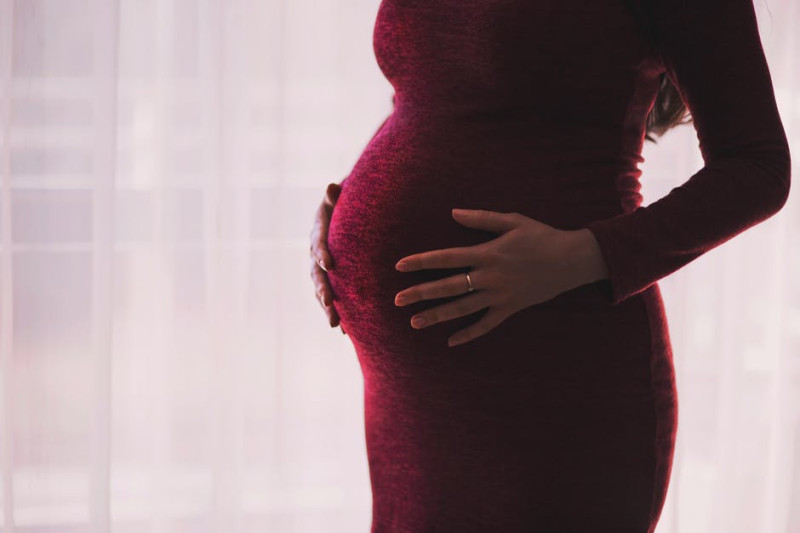 衛福部今（18）日公布「生產事故救濟報告」，其造成孕婦死亡主因以羊水栓塞為最大宗。   圖：取自Pixabay