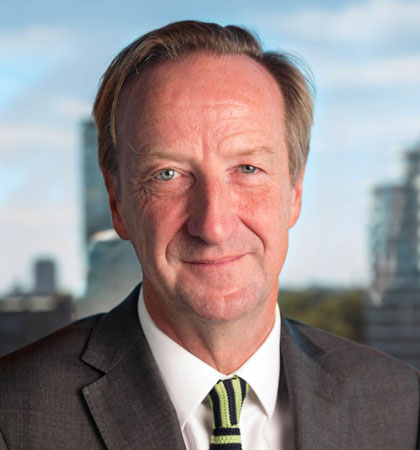 為了因應脫歐，傳出英國政府希望軍情六處（MI6）處長楊格爾（Alex Younger）能延後退休。   圖 : 翻攝自sis.gov.uk