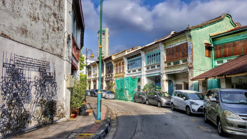 馬來西亞僑生佔台灣僑生比三分之一強，圖為檳城華人聚落。   圖／pixabay