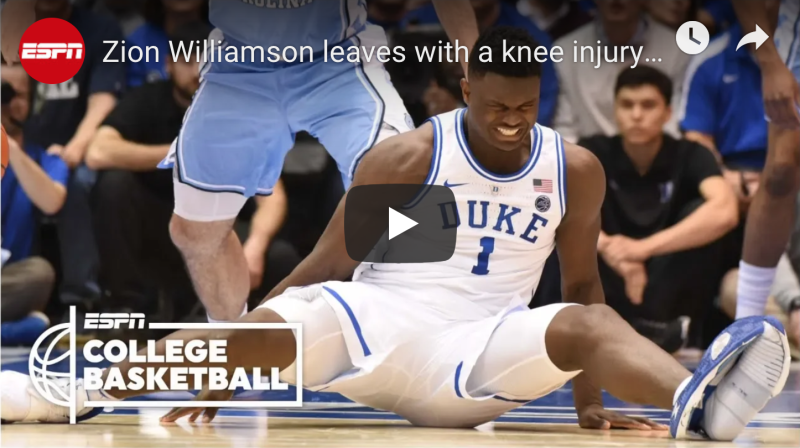 Zion Williamson受傷時表情痛苦。   