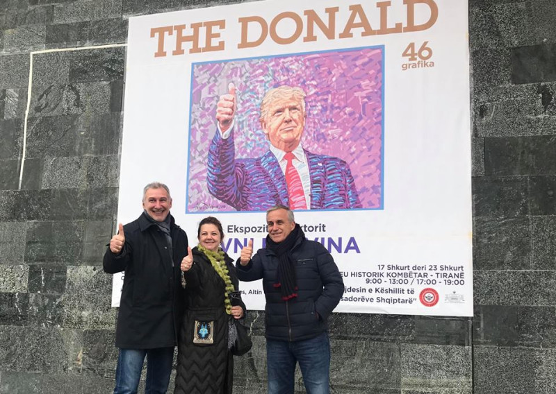 阿爾巴尼亞畫家戴維納（右）在阿爾巴尼亞舉辦「唐納」（The Donald）的藝術展。   圖：翻攝Avni Delvina臉書