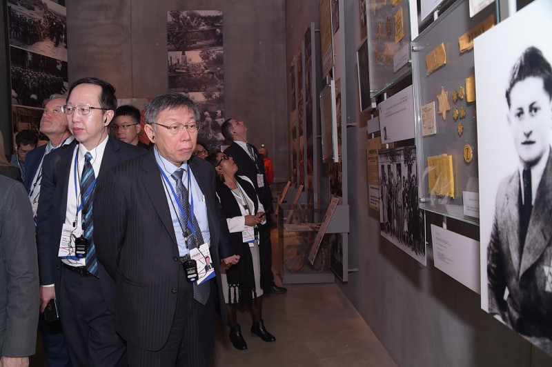 台北市長柯文哲參訪猶太人大屠殺紀念館照。   圖：台北市政府提供（資料照片）