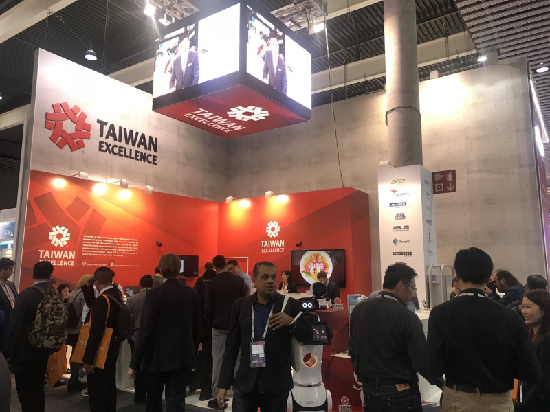 台灣科技廠在世界通訊展大秀5G、AI與VR新創等科技。   圖／外貿協會提供