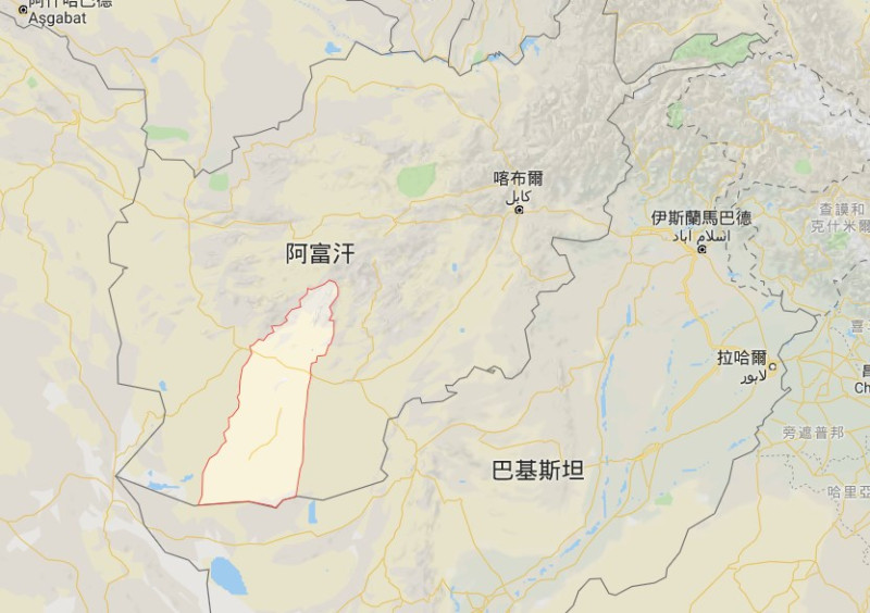 位於阿富汗西南部（紅線框內）的美國與阿富汗聯合基地1日遭民兵組織塔利班攻擊，已知造成至少43人死亡。   （圖取自Google地圖網頁google.com/maps）