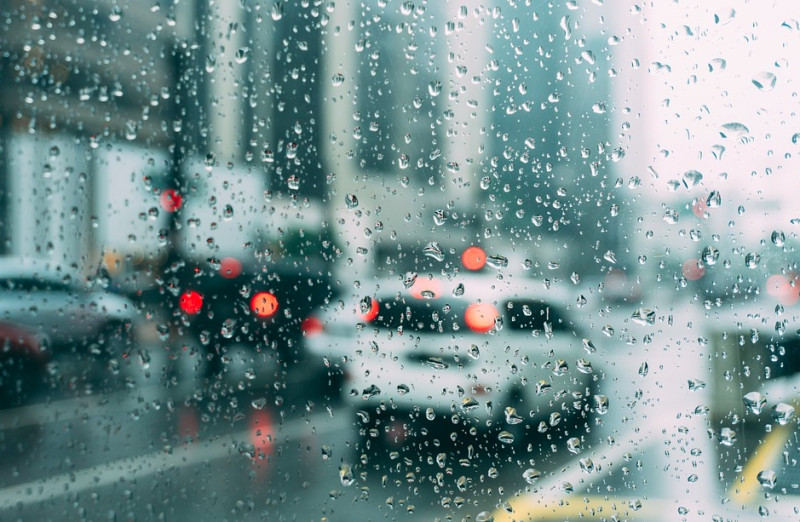 今天受到鋒面通過及大陸冷氣團南下影響，全台都會降雨。   圖：翻攝自pixabay
