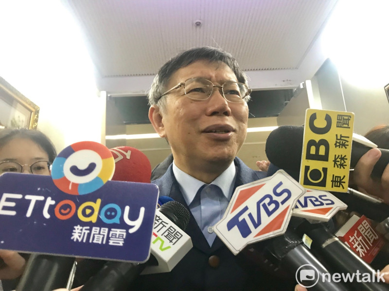 台北市長柯文哲是否參選2020總統，一直是外界矚目焦點，但有親柯人士指出，總統蔡英文的民調將決定柯是否參選。   圖：周煊惠 / 攝(資料照)