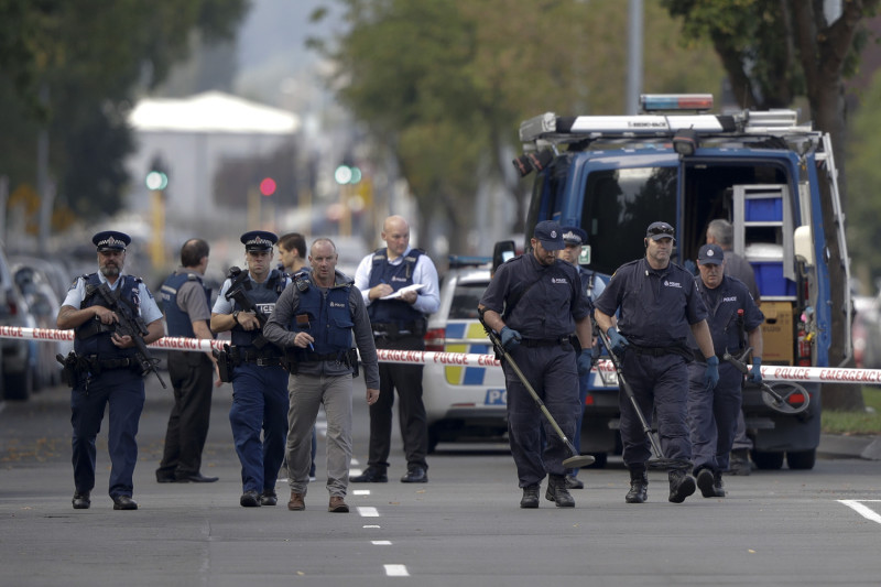 在屠殺案發生後，紐西蘭警方發聲明表示，基督城槍擊事件有關影片在網路上流傳，強烈敦促民眾不要分享這些連結。   圖：達志影像/美聯社