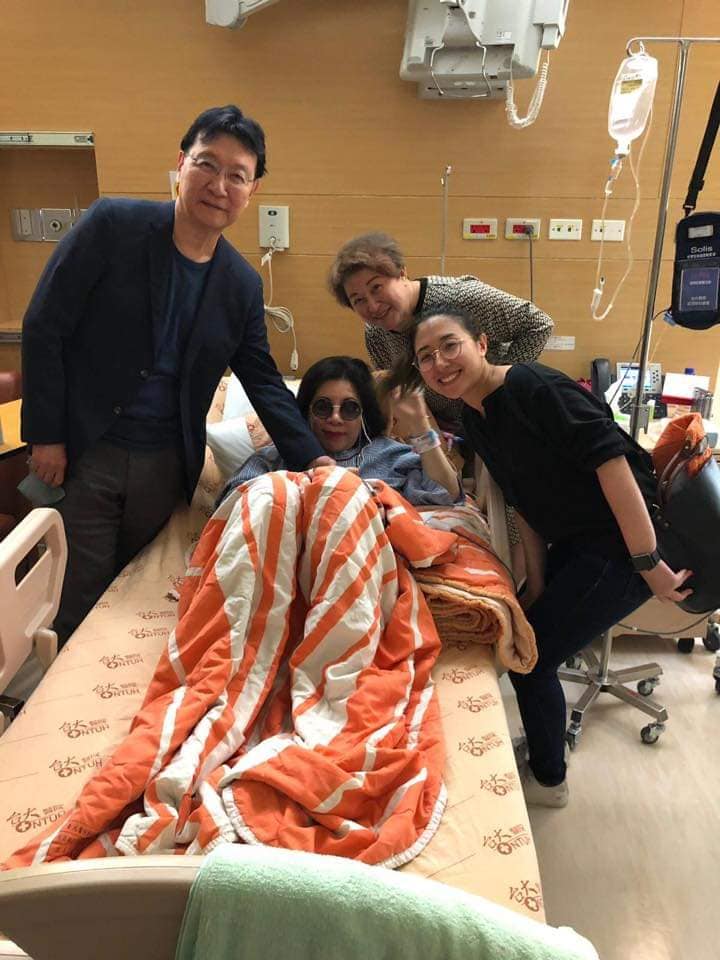 資深主持人陳文茜因罹肺腺癌住院治療。   