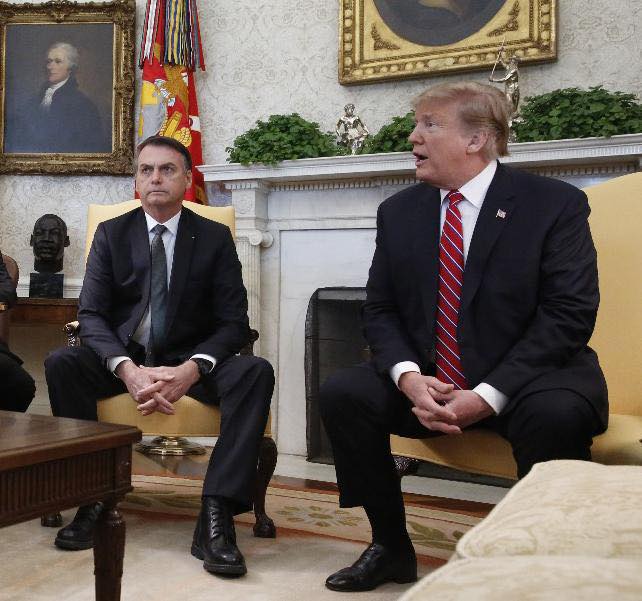美國總統川普（右）在白宮會晤來訪的巴西總統波索納洛，2位「川普」相見歡。   圖：翻攝自波索納洛臉書