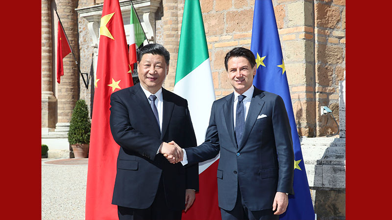 3月23日，中國國家主席習近平在羅馬與義大利總理孔特（右）舉行會談。   圖：新華網