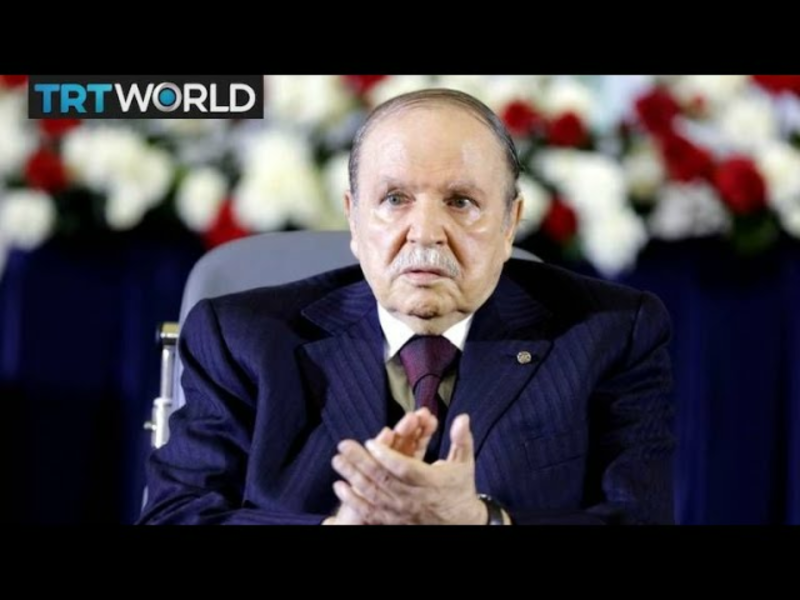 國營阿爾及利亞通訊社（APS）報導，參謀總長薩拉（Ahmed Gaed Salah）今天要求立即宣告82歲的包特夫里卡（Abdelaziz Bouteflika）不適合繼續擔任總統。   圖：翻攝自Youtube