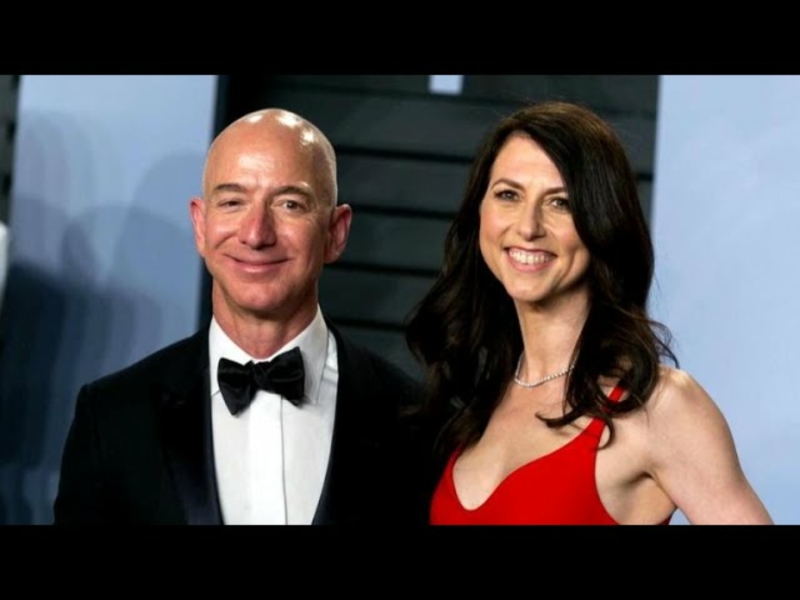 亞馬遜公司創辦人兼執行長貝佐斯（Jeff Bezos）的前妻瑪肯西今天宣布，他們已經完成離婚手續，她放棄75%兩人共同持有的亞馬遜股份，以及所有投票權。   圖：翻攝自Youtube
