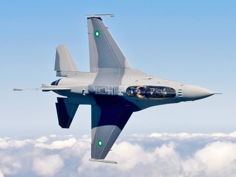 印度空軍宣稱在2月擊落一架巴基斯坦F-16戰機，但美國媒體報導，美方人員最近清點巴國的F-16未發現短少。印度空軍昨晚發布聲明駁斥報導，堅稱擊落巴國1架F-16。   圖：翻攝維基百科