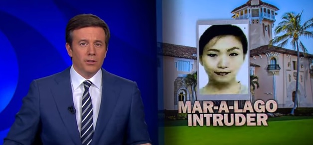 3月底涉嫌擅闖美國海湖莊園的中國女子（右圖）被指英語流利，沿途向多人說謊。   圖：翻攝自CBS Evening News