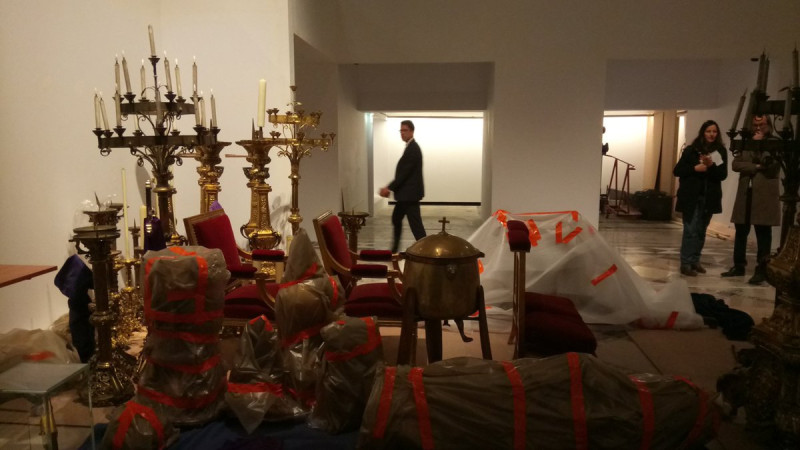 法國巴黎市長伊達戈推文表示，巴黎聖母院的主要藝術品與神聖物品，已經從火舌中被搶救出來。   圖：翻攝自伊達戈推特