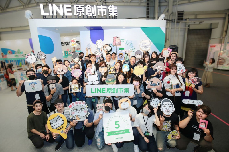 LINE原創市集攜手50位貼圖創作者一同參加2019年台灣文博會。   圖／LINE提供