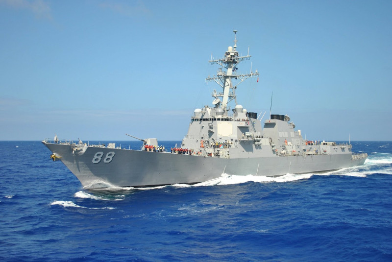 美國《普瑞布爾號》(USS PREBLE DDG-88)飛彈驅逐艦駛近中國所聲稱擁有主權的南海島礁。   圖：翻攝USS PREBLE (DDG-88)臉書