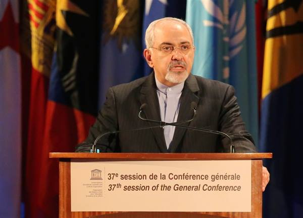 伊朗外交部長查瑞夫表示，鎖定一國文化地點進行攻擊，將犯下戰爭罪。   圖：翻攝自扎里夫臉書