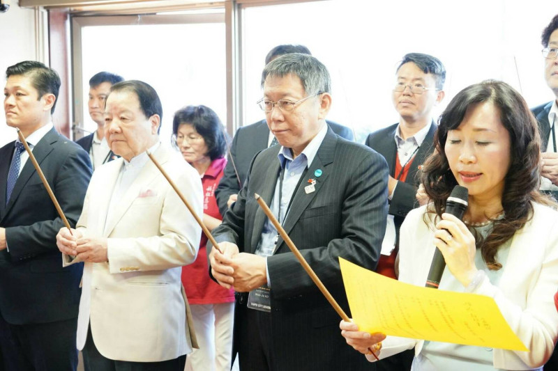 台北市長柯文哲赴日行程第二天，今天下午參訪東京媽祖廟。   圖：台北市政府 / 提供