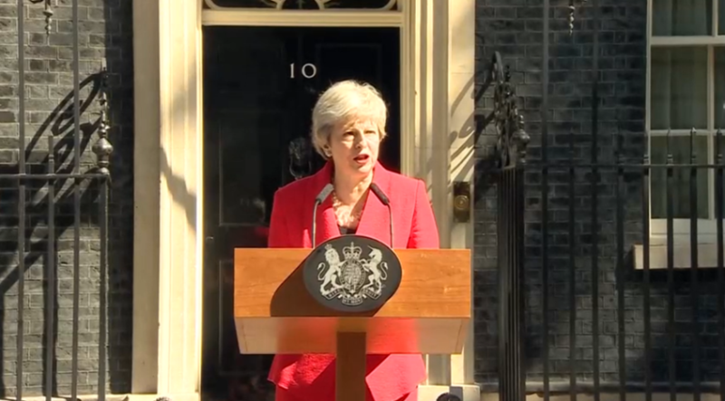 英國首相梅伊今(24)日宣布將於6月7日辭去職務。   圖：翻攝自 UK Prime Minister 臉書直播