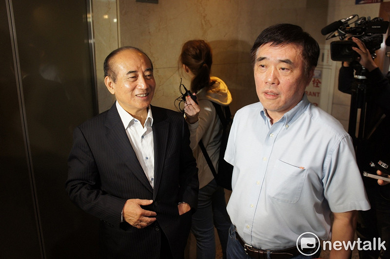 國民黨副主席郝龍斌稱黨內「挺郭黑韓」傳聞是外界的陰謀放話。   圖:黃建豪/攝