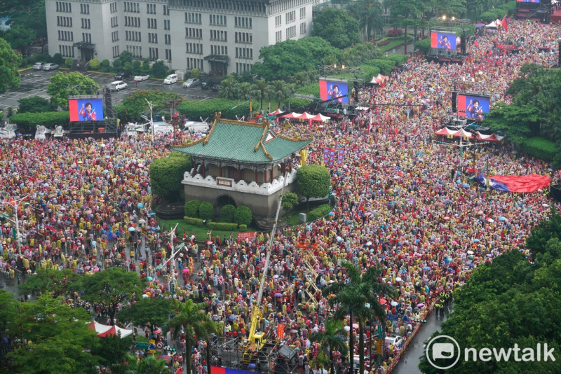 韓國瑜今日在凱道舉行首場總統造勢。   圖：張良一 / 攝