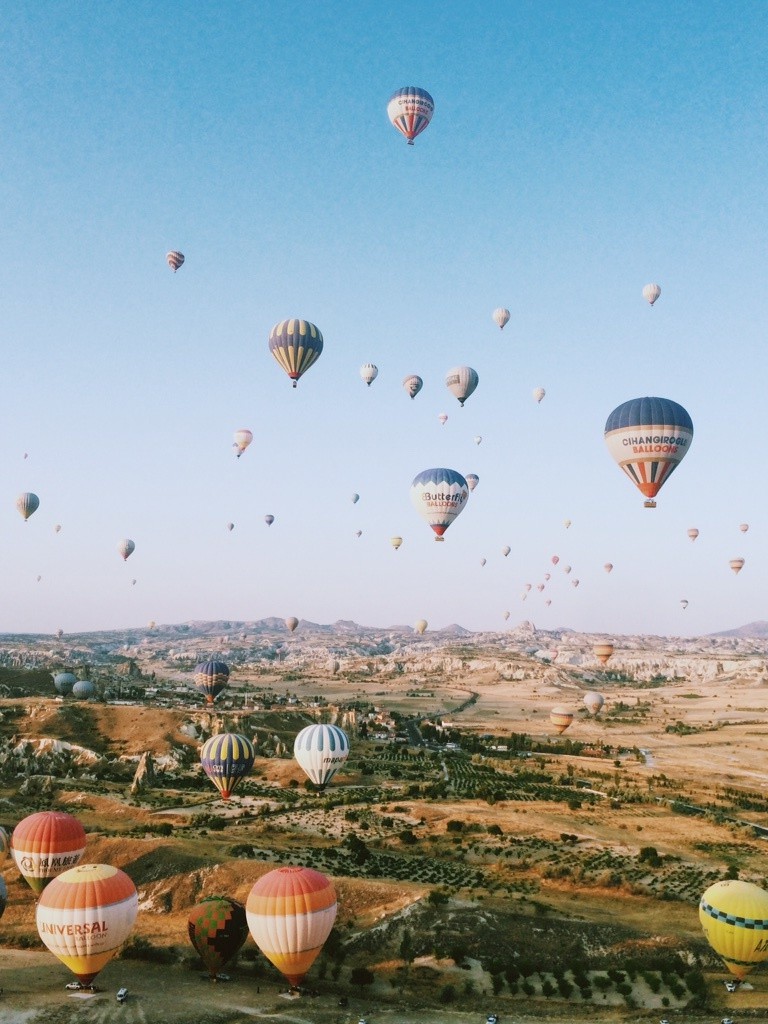 台灣人前往土耳其旅遊的人數逐漸增加，在卡帕多奇亞搭乘熱氣球更成為許多人的旅遊夢想行程。   圖：林芷湲／提供