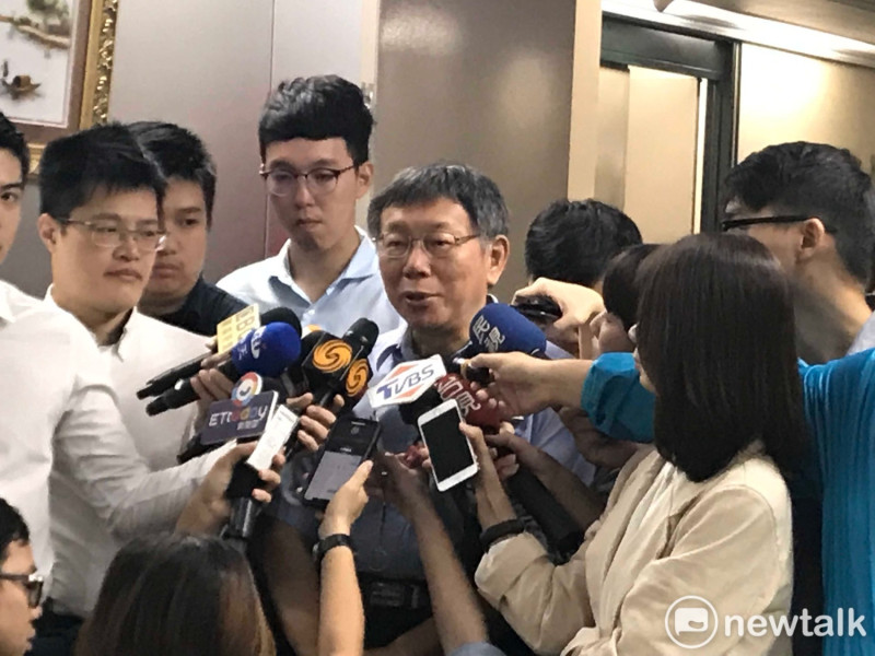 台北市長柯文哲今日重申，「兩岸一家親」不涉及政治層面，只是表達一個善意。   圖：周煊惠 ／攝