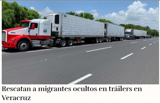 墨西哥在韋拉克魯斯州截獲4輛大型拖車，成功攔截近800名非法移民。   圖：翻攝自Contra Replica
