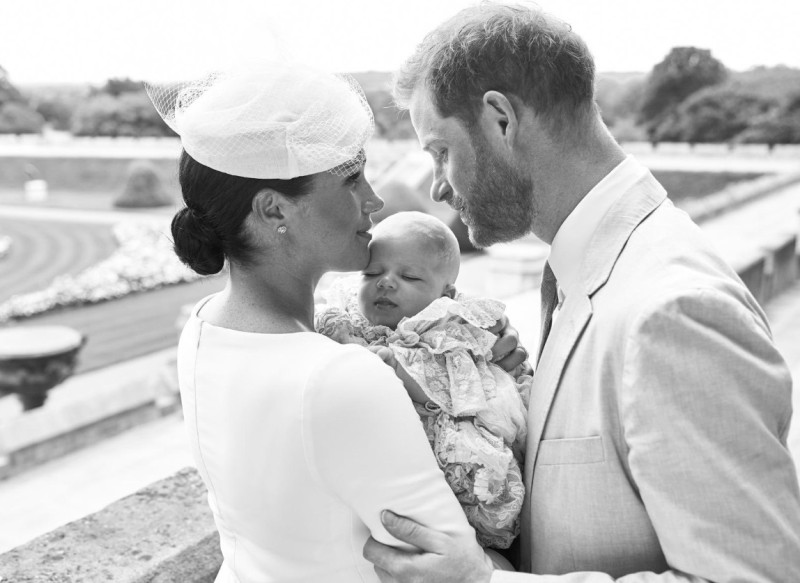 英國哈利王子的兒子正面照曝光。   圖/The Royal Family ‏推特