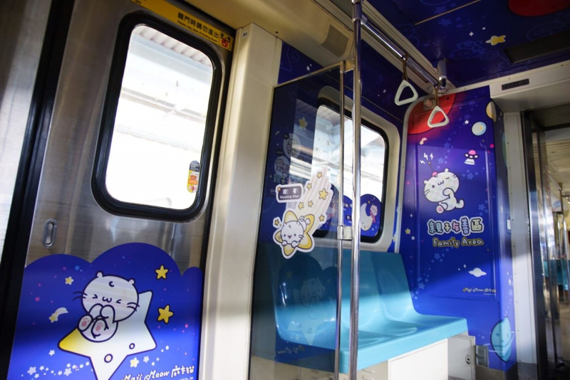 彩繪列車時時可見麻吉貓慵懶、可愛的身姿。   圖：台北大眾捷運股份有限公司／提供