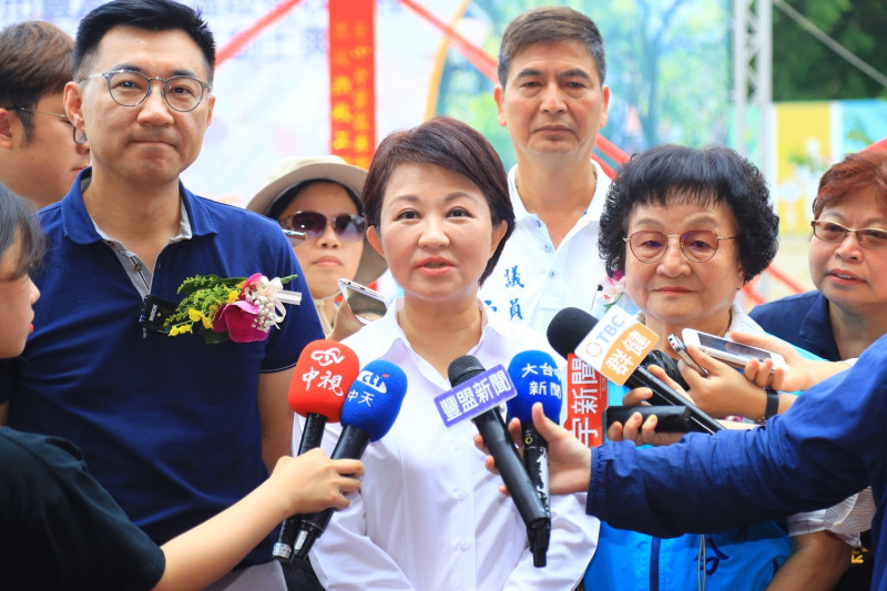 台中市長盧秀燕針對香港白衣人攻擊做回應，表示自由民主是普世價值，要以此引以為鑑。   圖:台中市政府/提供(資料照片)