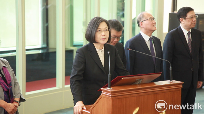蔡總統表示，走向世界是台灣人民共同的願望，她也希望朝野政黨及全國人民團結起來，一起為走向世界來努力。   圖：林昀真／攝